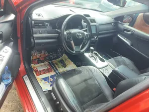 Toyota Camry SE 4dr Sedan (2.5L 4cyl 6A) 2013 Red
