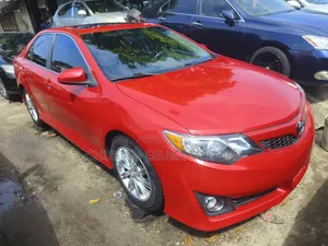 Toyota Camry SE 4dr Sedan (2.5L 4cyl 6A) 2013 Red