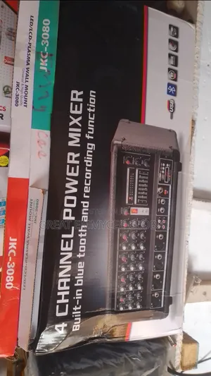4 Channel Mix Amplifier (Topstar)