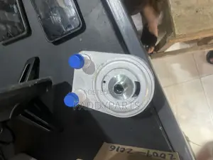 Chrysler 300 Engine Oil Cooler V6  3.5l 2005