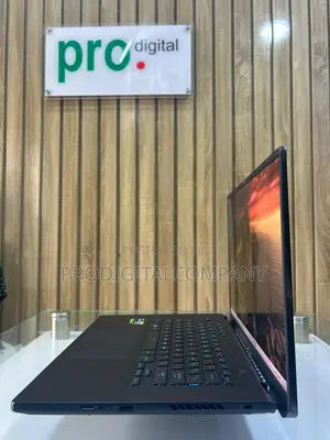 Laptop Asus ROG Zephyrus M16 GU603HR 32GB Intel Core i9 SSD 2T