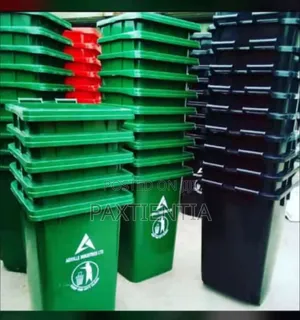 Compost Bin With a Cover