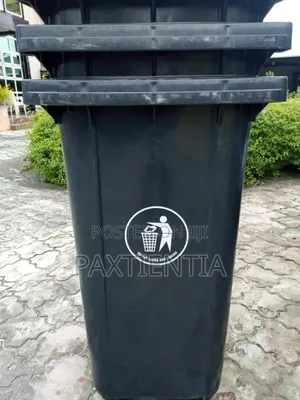 Rubbish Container With Cover