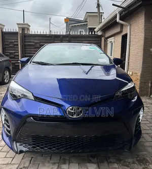 Toyota Corolla SE Special Edition 4dr Sedan (1.8L 4cyl CVT) 2017 Blue