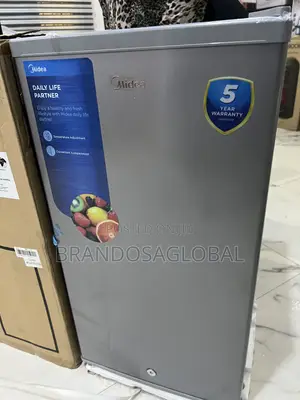 Midea 90l Refrigerator – Compact Freezer Compartment Inside