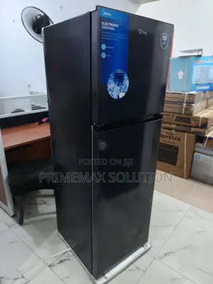 Keep It Fresh With the Midea 266l Double Door Refrigerator