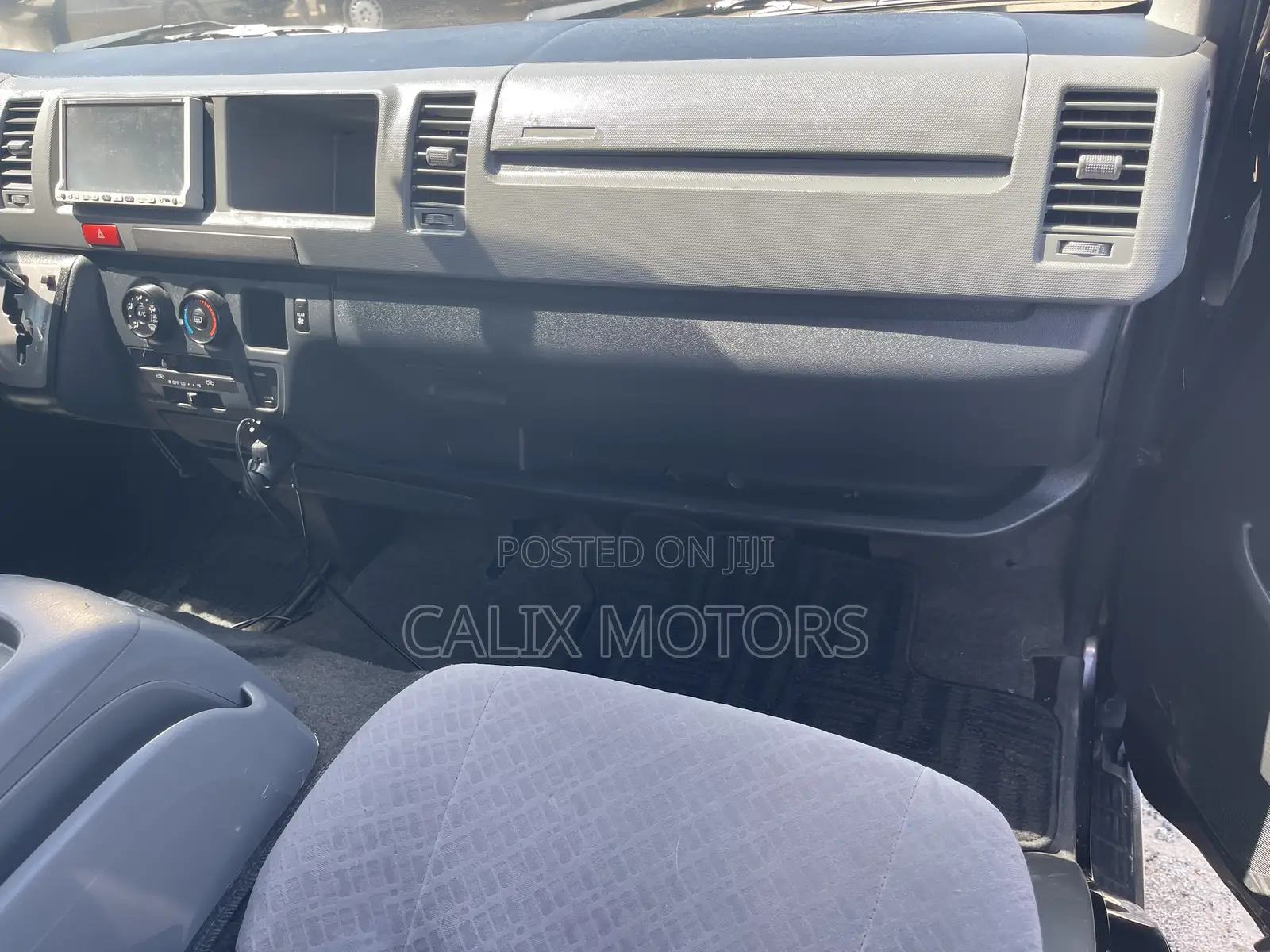 Toyota HiAce 2017 Grey