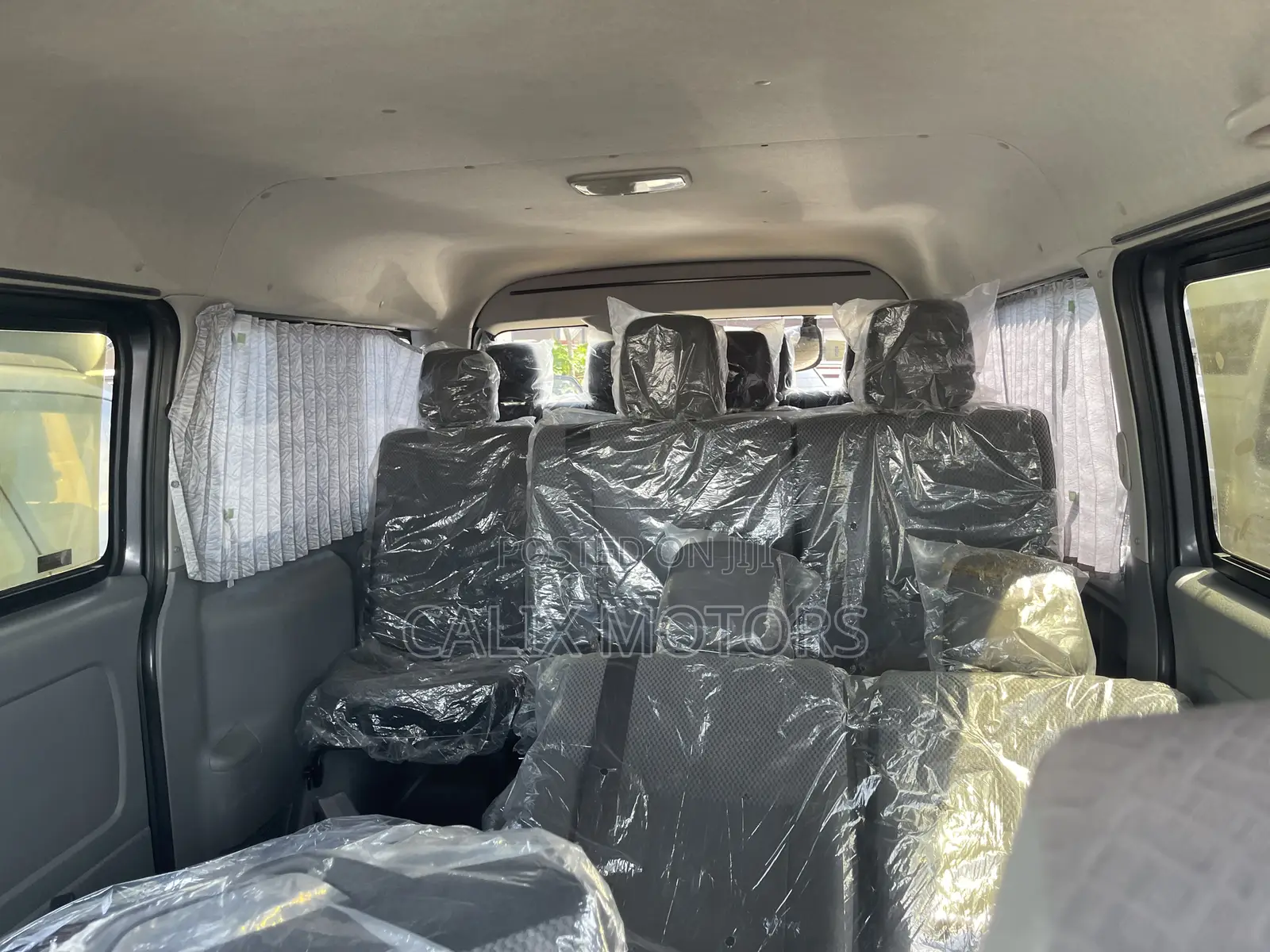 Toyota HiAce 2017 Grey