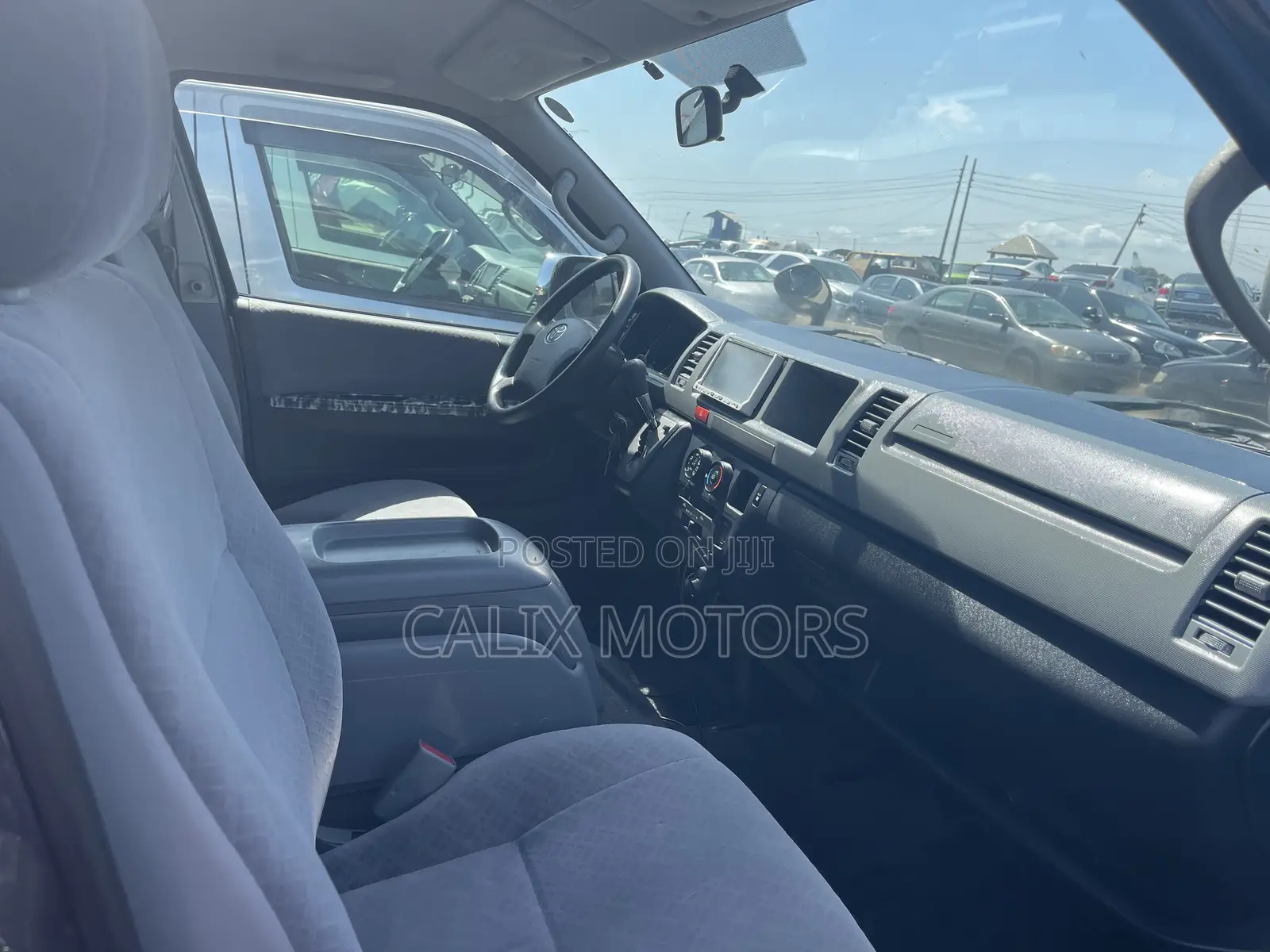 Toyota HiAce 2017 Grey