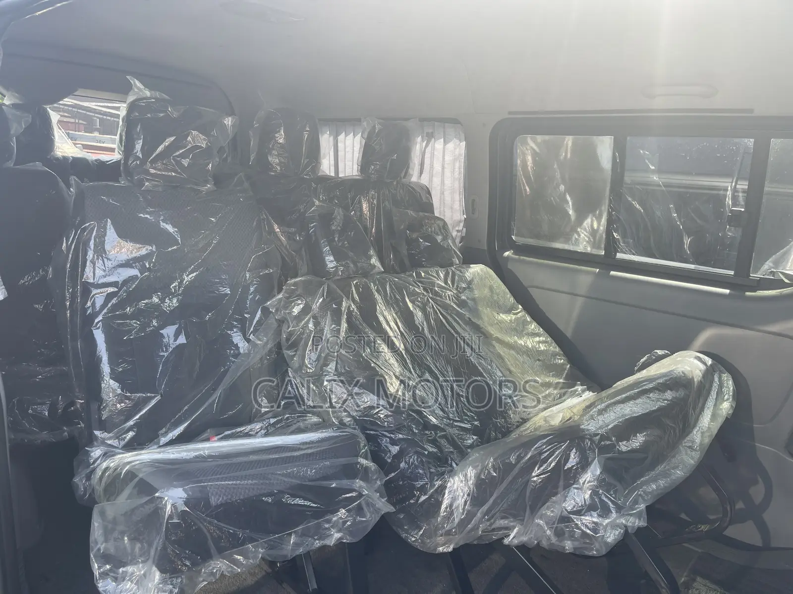 Toyota HiAce 2017 Grey