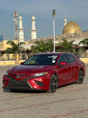 Toyota Camry XLE (2.5L 4cyl 8A) 2019 Red