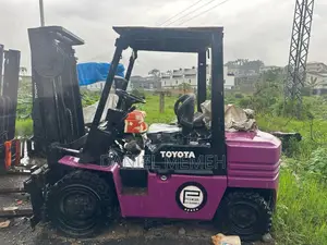 3 Tons Toyota Forklift
