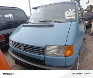 Volkswagen Transporter 2005 Pink