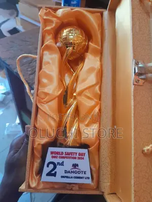 Gold Trophy Plaque503