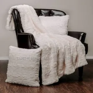 Luxury Blanket With 2 Throw Pillows – Soft, Stylish Comfortable-6/6