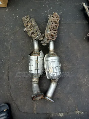 Lx570 Lexus Land Cruiser V8 2016 Catalytic Converter Exhaust Pot.