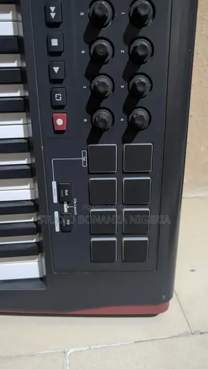 Novation Impulse 49 Studio Midi Keyboard