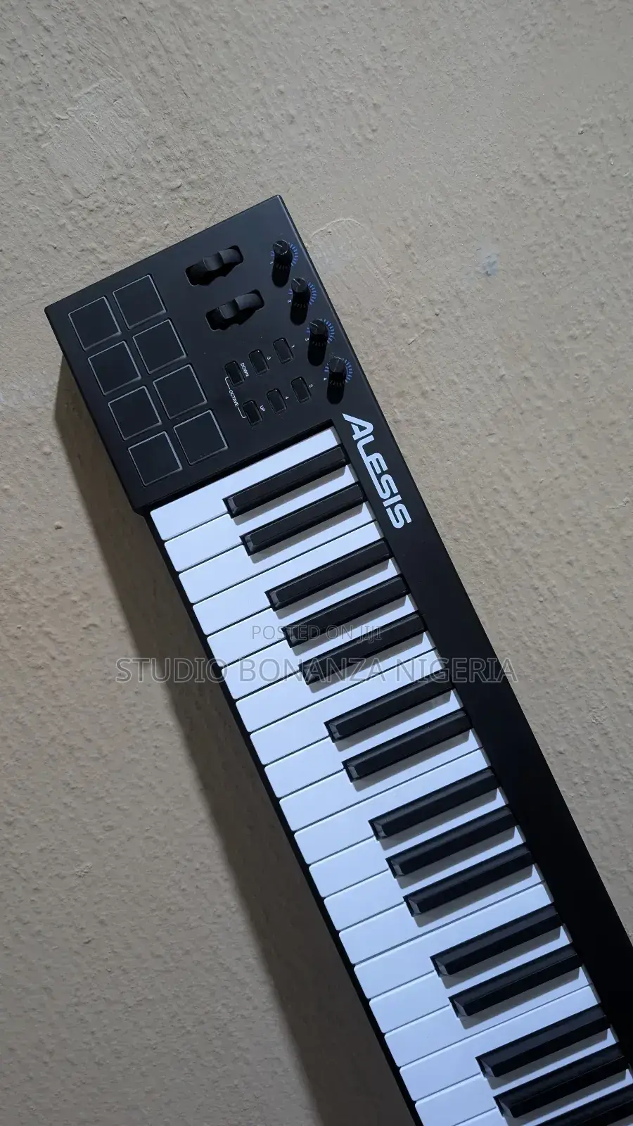 Alesis V61 Studio Midi Keyboard