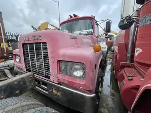 Mack R-Model