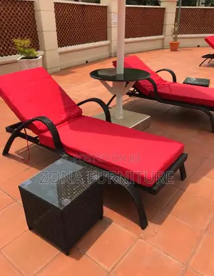 Outdoor Wicker Chaise Chairs With Side Table