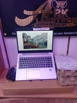 New Laptop HP EliteBook 830 8GB Intel Core I7 SSD 512GB