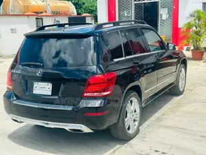 Mercedes-Benz GLK-Class 350 2014 Black
