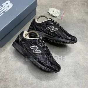 Original New Balance 204l Black Timberwolf Sneakers