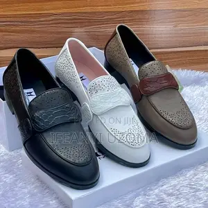 Black, White, Brown, Leather Men Corporate Shoe