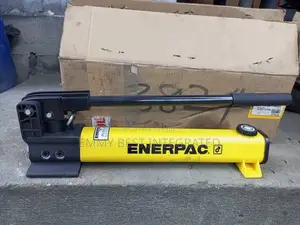 Enerpac P392 Lightweight Hydraulic Hand Pump