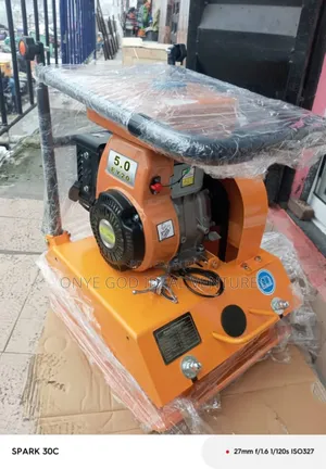Plate Compactor Machine C-90