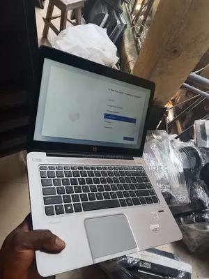 Laptop 8GB Intel Core i5 SSD 256GB