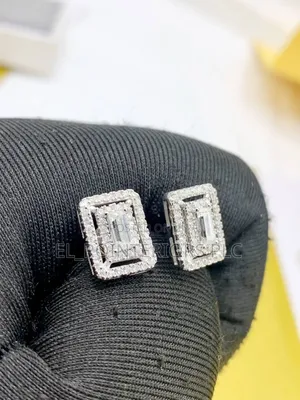 VVS Moissanite Diamond Inisex Earrings