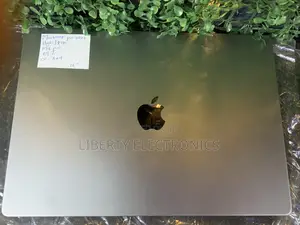 Laptop Apple MacBook Pro 2021 M1 16GB Apple M1 Pro SSD 1T