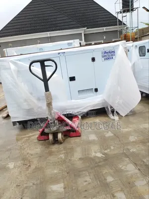 Brand New Perkins 100kva Soundproof Diesel Silent Lister Generator