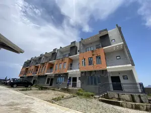 4bdrm Townhouse/Terrace in Guzape District for sale