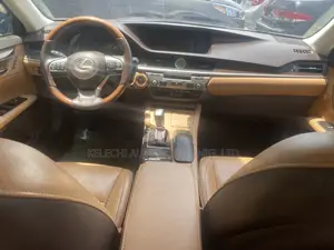 Lexus ES 350 FWD 2016 White
