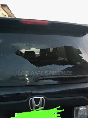 Honda Pilot 2005 Back Windscreen Glasss Available Now