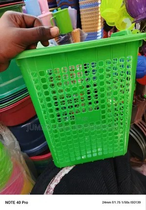 Medium Plastic Basket