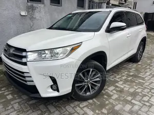 Toyota Highlander XLE 2019 White