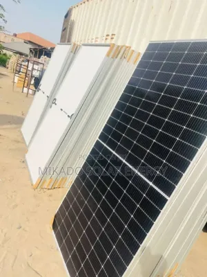630w Mono Crystalline Solar Panel (Grade a High Efficiency Panel)