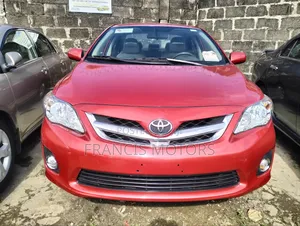Toyota Corolla LE 4dr Sedan (1.8L 4cyl 4A) 2010 Silver