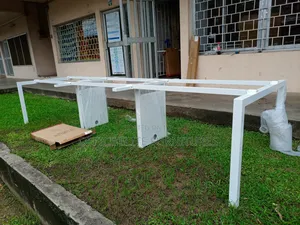 Metal Leg Frame