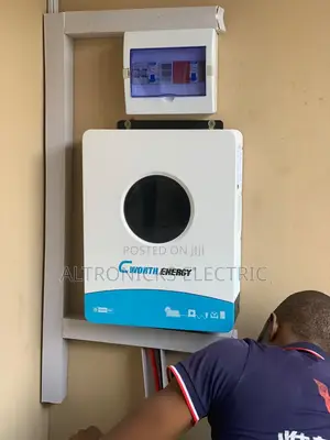 Professional Solar Inverter Installer