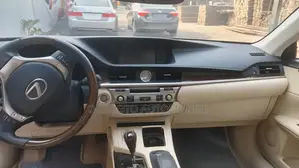 Lexus ES 2014 Red