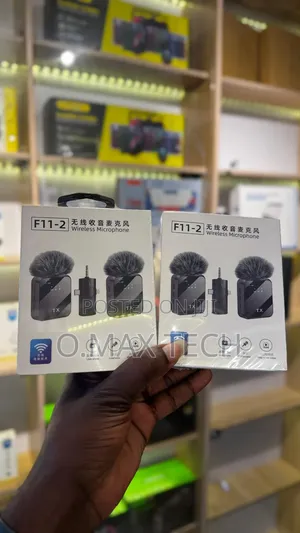 F11-2 Professional Wireless Microphone With Long Battery Life