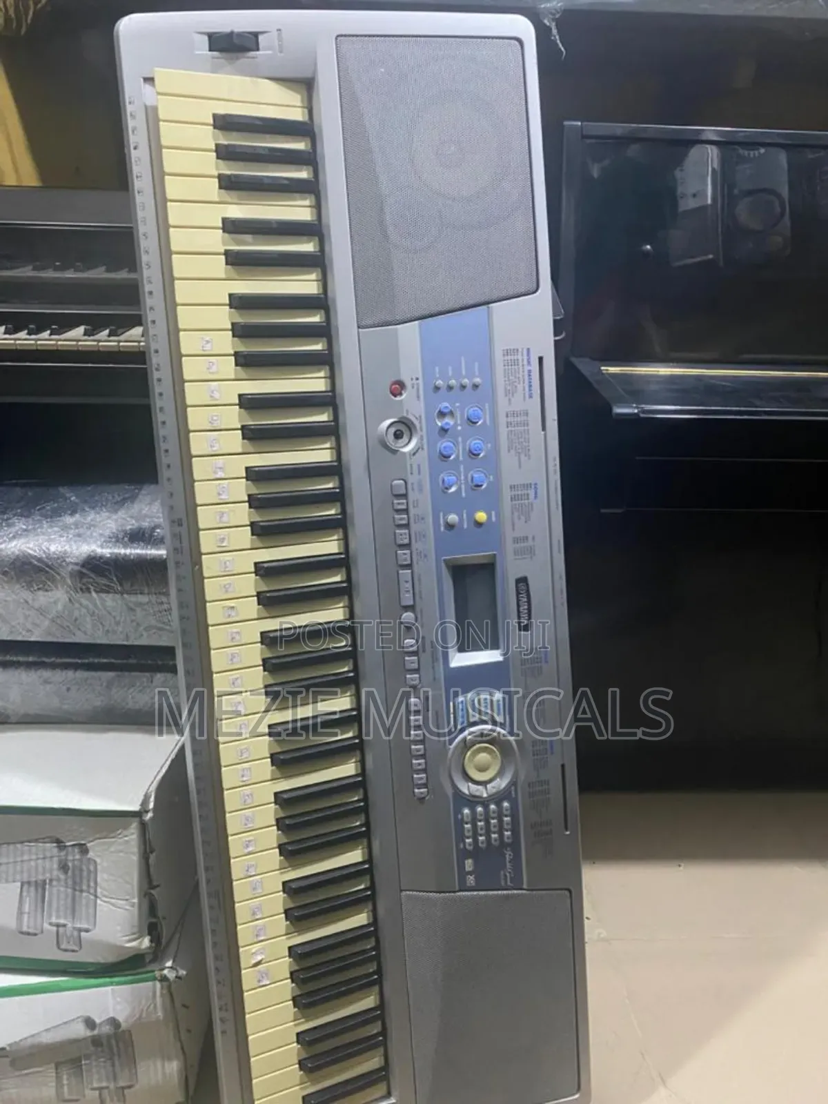 Yamaha Keyboard
