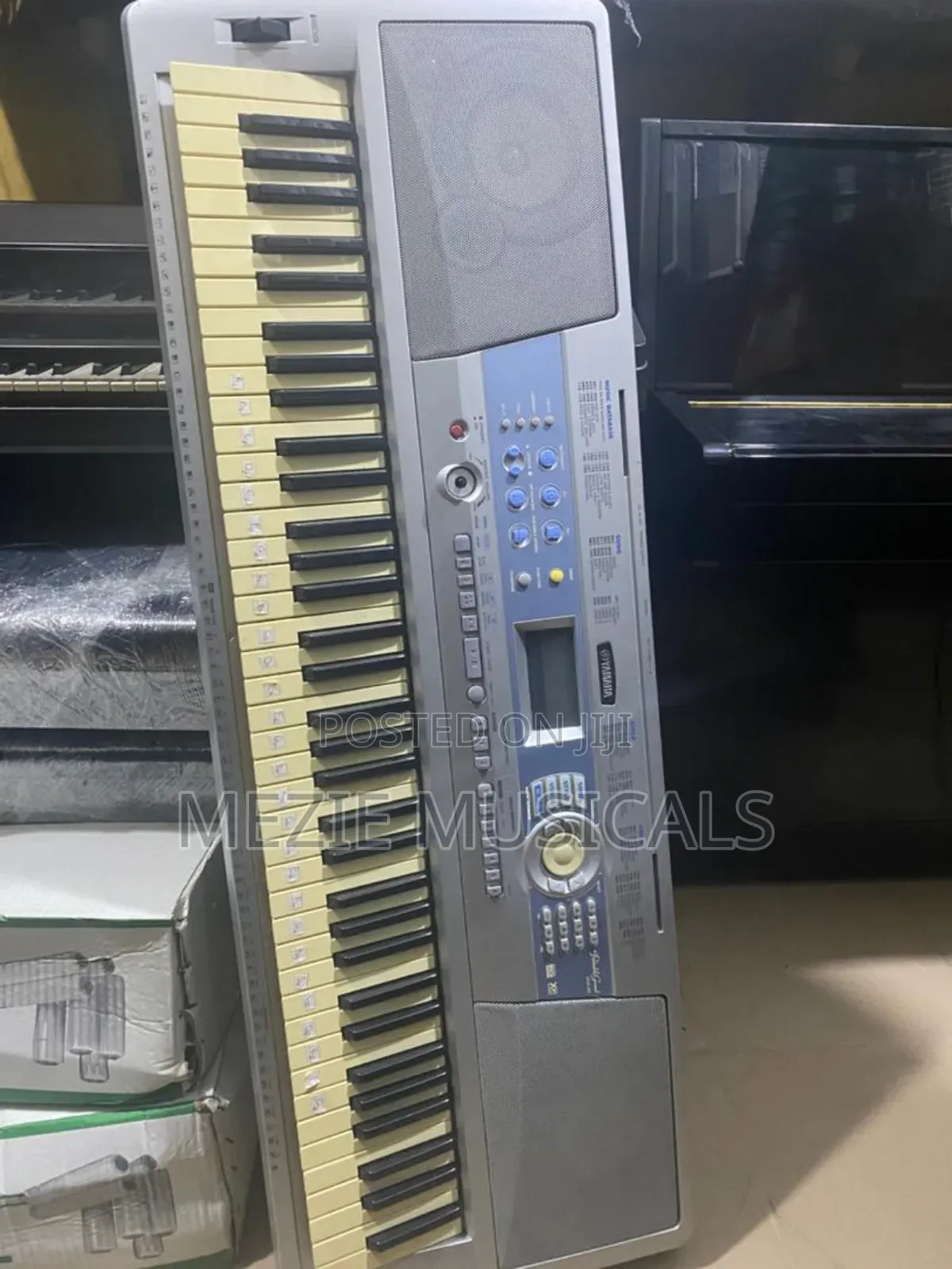 Yamaha Keyboard