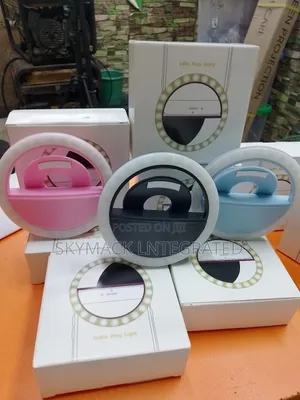 Phone Ring Light Rechargeable Selfie Ring Light. Clips On