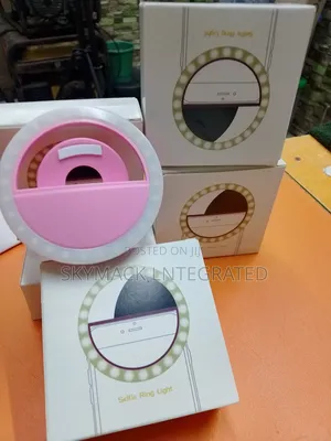 Phone Ring Light Rechargeable Selfie Ring Light. Clips On
