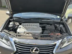 Lexus ES 2016 Gray